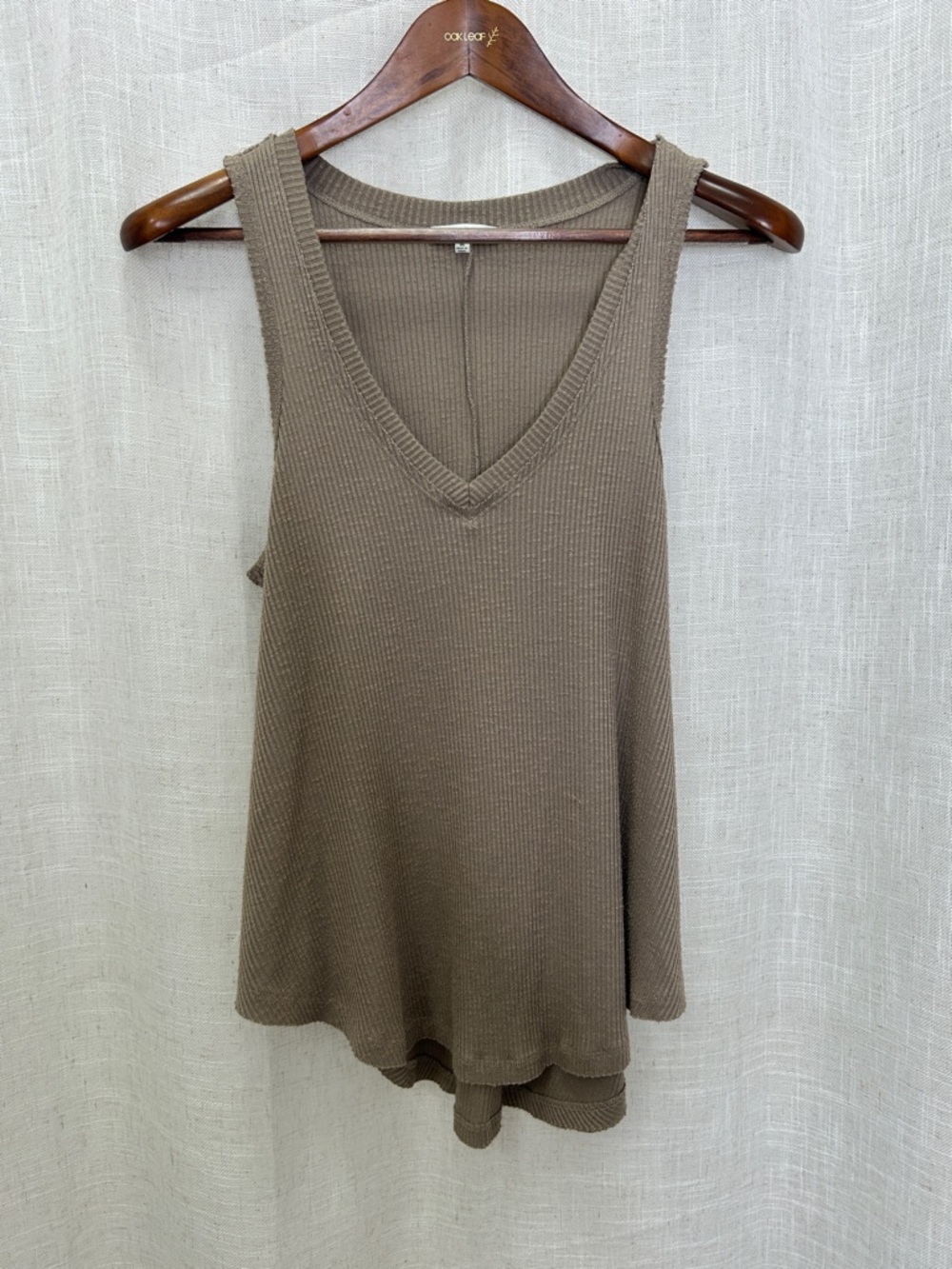 Z Supply Sleeveless Ribbed V-Neck Taupe Distressed Tank Top Size Medium